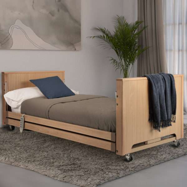 Cama Articulada Teide, elegante cama hospitalaria en una habitación